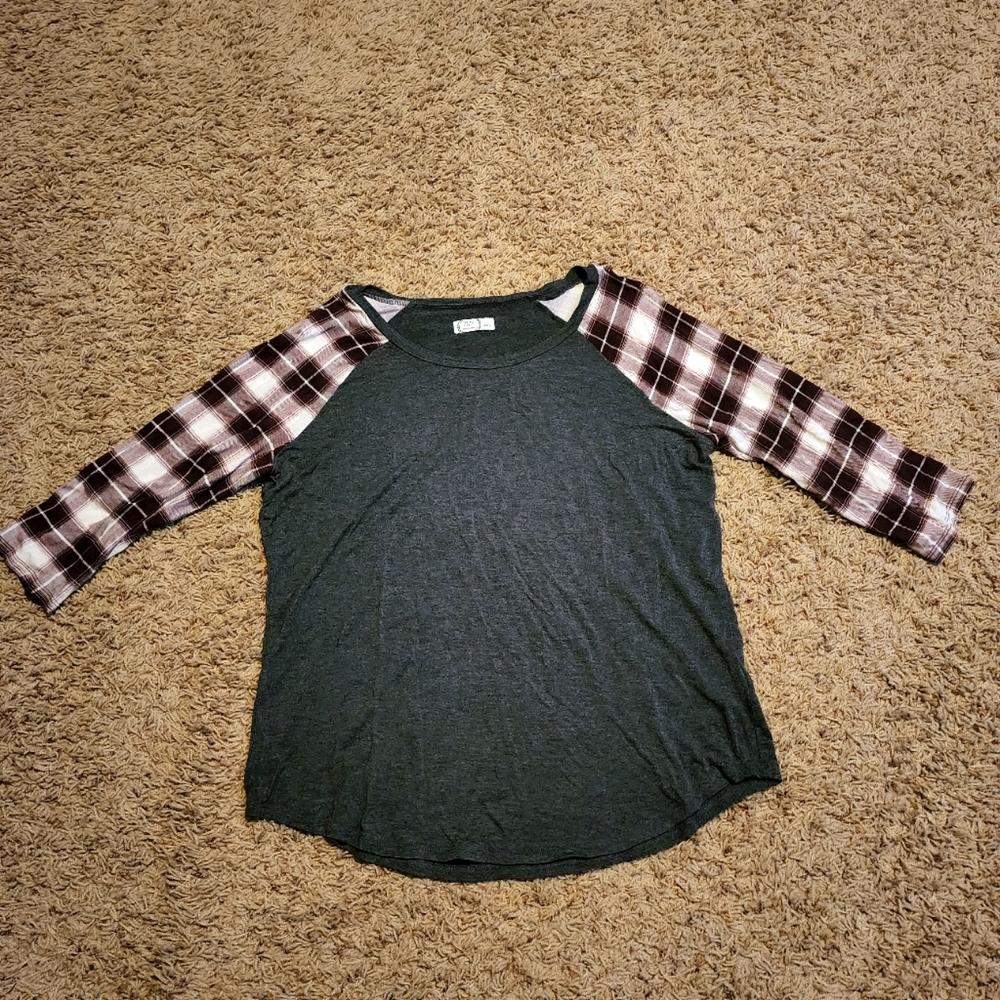 Maurices 24/7 baseball tee.